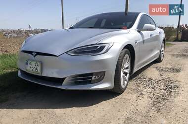 Tesla Model S  2018