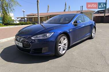 Tesla Model S  2015