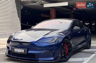 Tesla Model S  2021