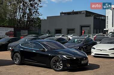 Tesla Model S  2019