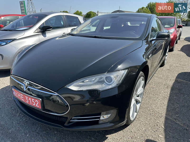 Tesla Model S 2013
