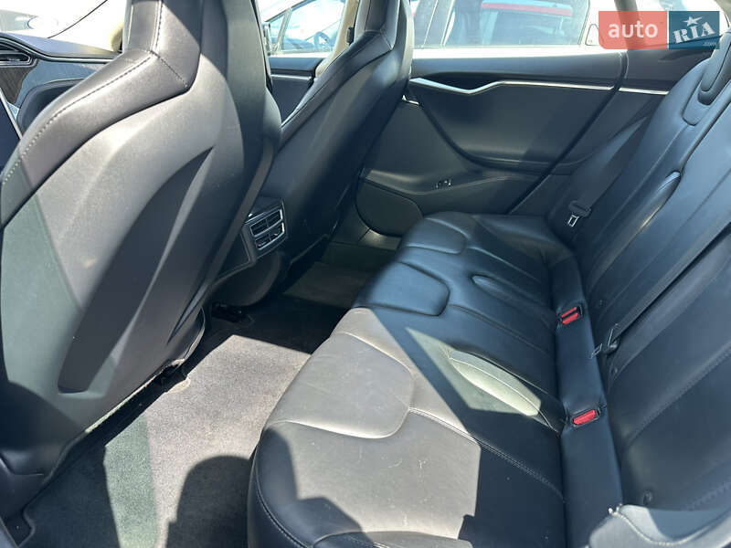 Ліфтбек Tesla Model S 2013 в Одесі