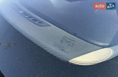 Ліфтбек Tesla Model S 2013 в Одесі
