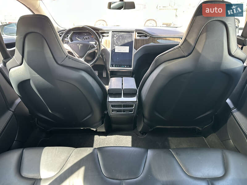 Ліфтбек Tesla Model S 2013 в Одесі