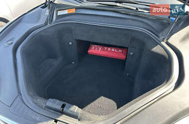 Ліфтбек Tesla Model S 2013 в Одесі