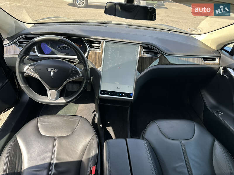 Ліфтбек Tesla Model S 2013 в Одесі