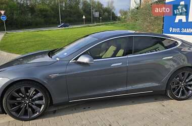 Tesla Model S  2014