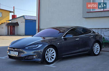 Tesla Model S  2018
