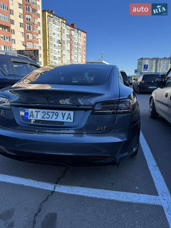 Ліфтбек Tesla Model S 2022 в Івано-Франківську