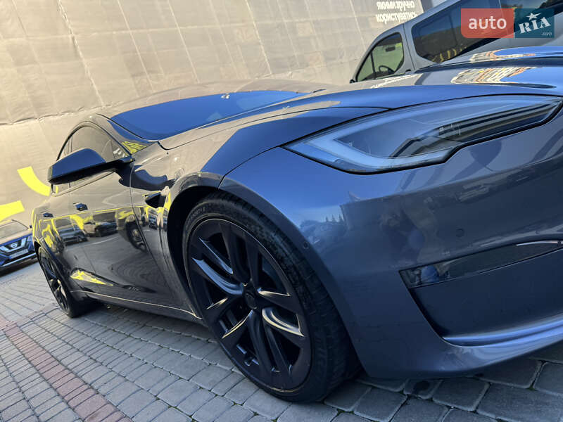 Ліфтбек Tesla Model S 2022 в Івано-Франківську