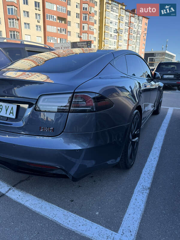 Ліфтбек Tesla Model S 2022 в Івано-Франківську