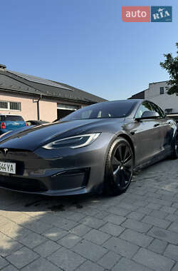 Tesla Model S  2021