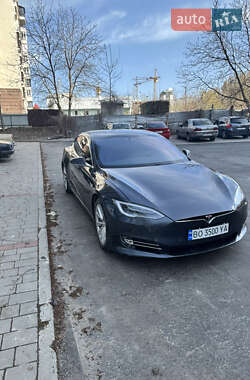 Tesla Model S  2018
