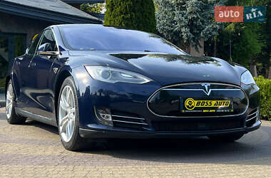 Tesla Model S  2015