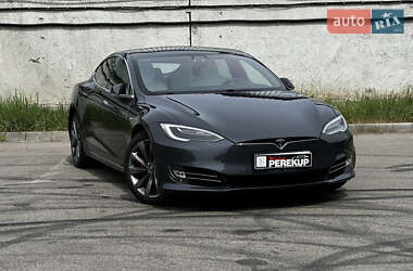 Tesla Model S  2017