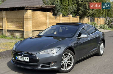 Tesla Model S  2013