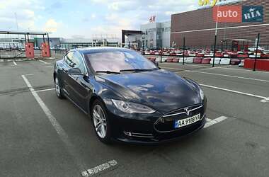Tesla Model S 2014
