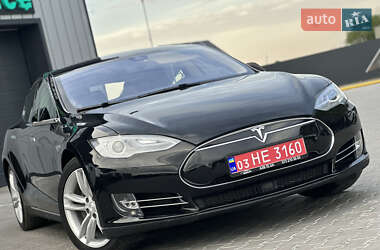 Tesla Model S 2014
