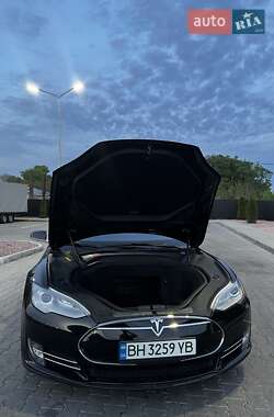 Tesla Model S  2013