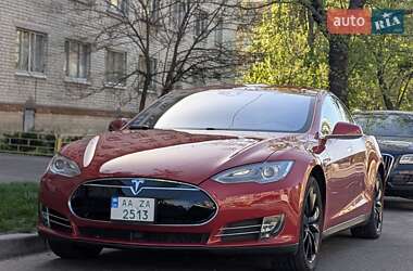 Tesla Model S  2015