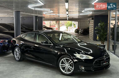 Tesla Model S  2013