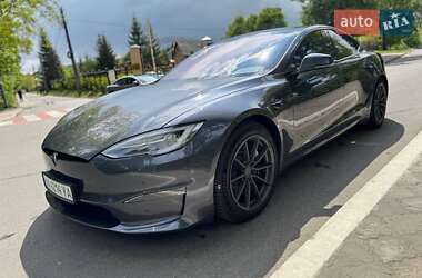 Tesla Model S  2021
