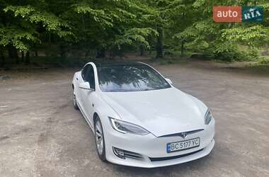 Tesla Model S 2017