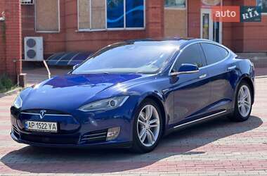 Tesla Model S  2016