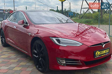 Tesla Model S  2019