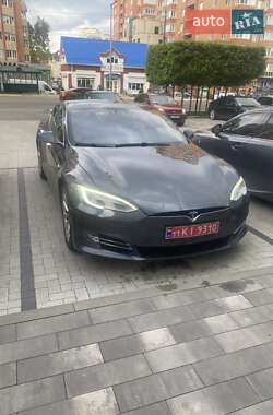 Tesla Model S  2017