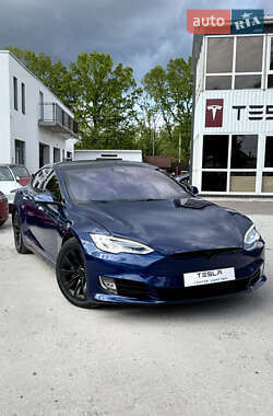 Tesla Model S  2019