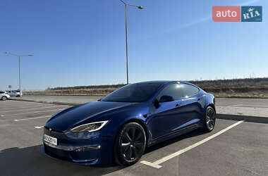 Tesla Model S  2022
