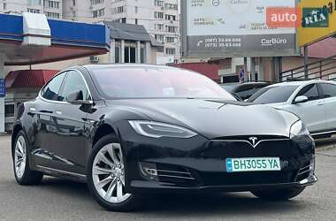 Tesla Model S  2019