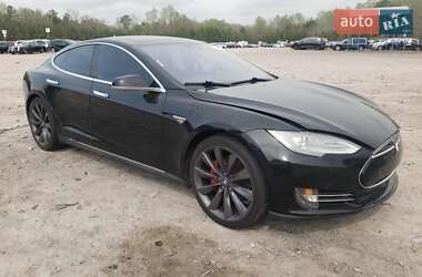 Tesla Model S  2015