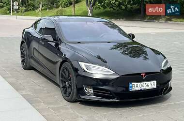 Tesla Model S  2017