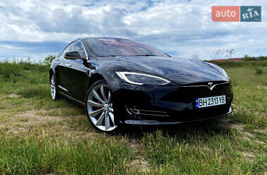 Tesla Model S  2017