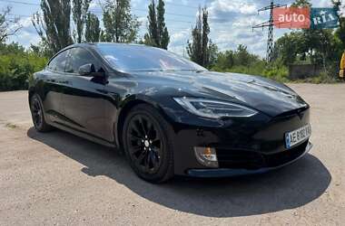 Tesla Model S  2017