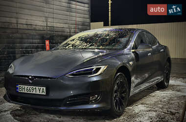 Tesla Model S  2017