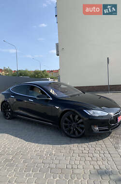 Tesla Model S  2015