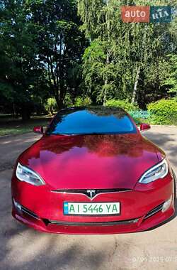 Лифтбек Tesla Model S 2017 в Запорожье