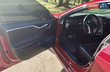 Лифтбек Tesla Model S 2017 в Запорожье