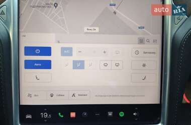 Лифтбек Tesla Model S 2017 в Запорожье