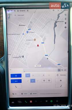 Лифтбек Tesla Model S 2017 в Запорожье