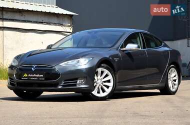 Tesla Model S  2016