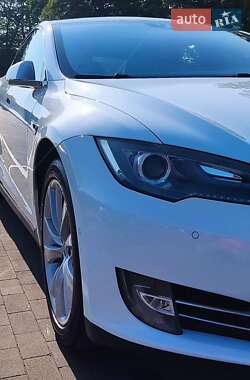 Tesla Model S  2014