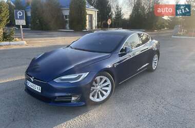 Tesla Model S 2016