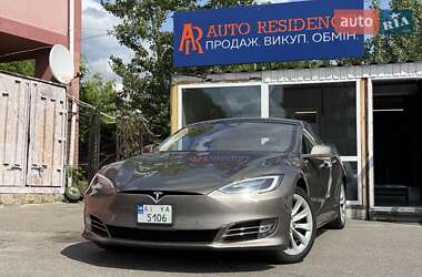 Tesla Model S 2016