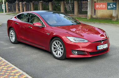 Tesla Model S 2016