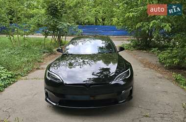 Tesla Model S 2023