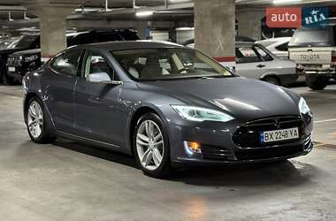 Tesla Model S  2013